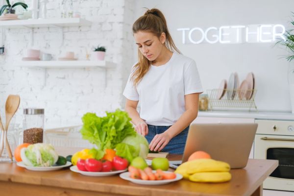Revitalize your kitchen with uplifting quotes: a fresh strategy for encouraging healthier eating choices